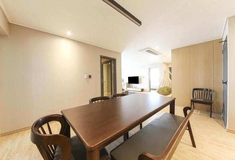 패밀리 스위트, Hound Hotel Sasang
