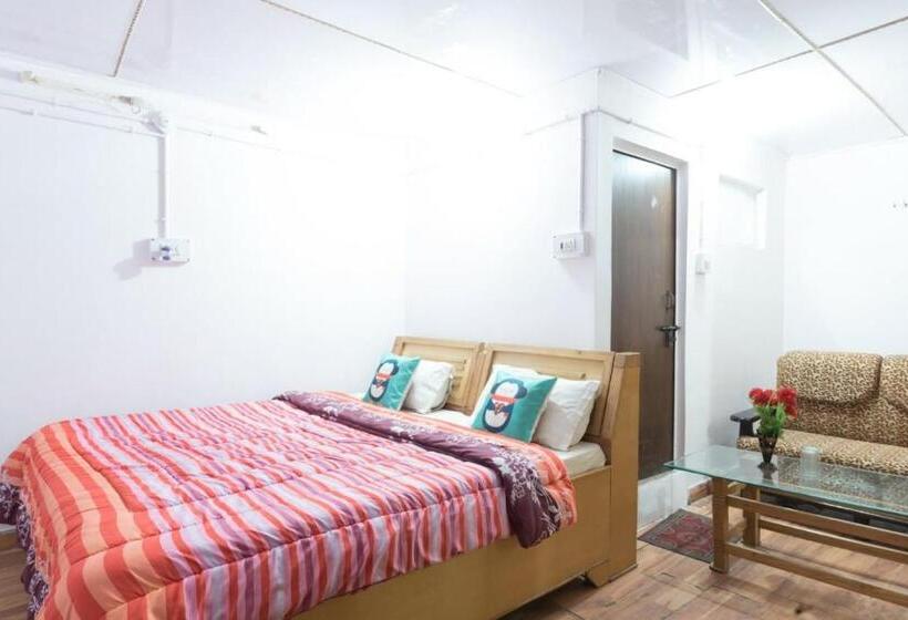 غرفة ديلوكس, Kalindi Nature Resort Lakhamandal