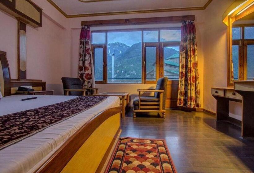 غرفة كلاسيكية ثلاثية, Fabhotel Prini Inn