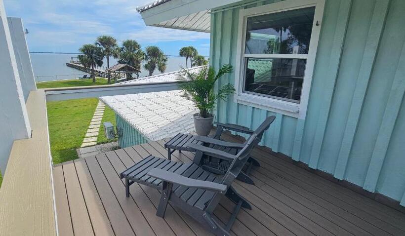 リバービュースイート, Nasa Waterfront Dolphin Suite