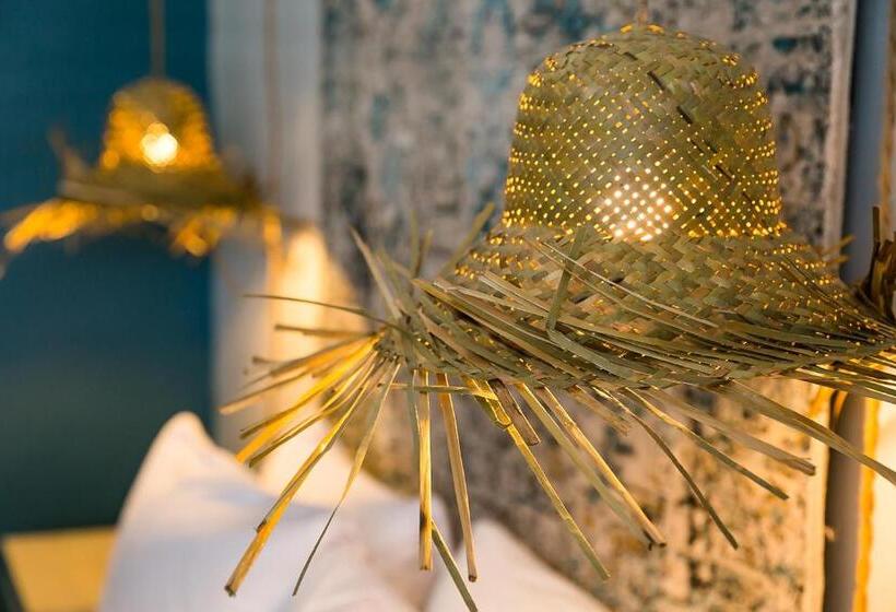 اتاق استاندارد, Numero Uno Piñones