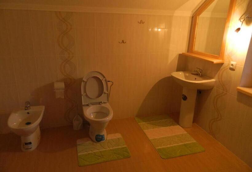 سوئیت با چشمانداز رودخانه, гостевая усадьба родовое гнездо