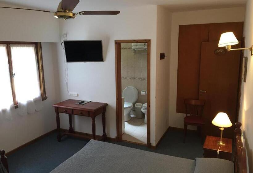 اتاق کلاسیک چهارنفره, Alpina Hostería