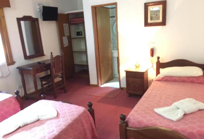 اتاق استاندارد سه نفره, Alpina Hostería
