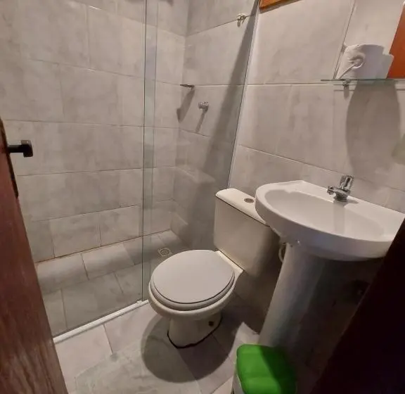 バルコニー付きスタンダードトリプルルーム, Hostel Costa Rio