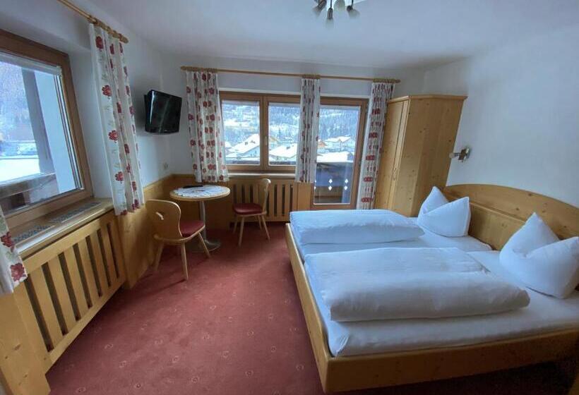 Standard room with outdoor bath, Pension Kandaharblick