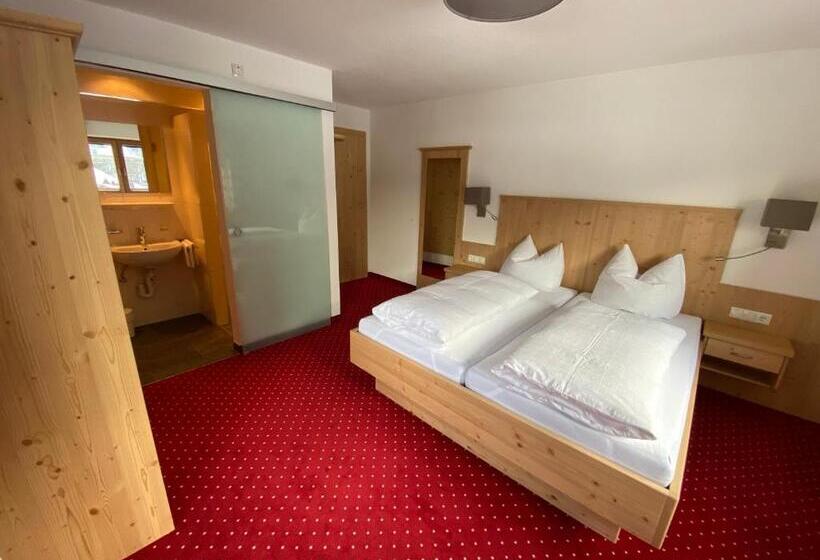 חדר סטנדרט עם מרפסת, Pension Kandaharblick