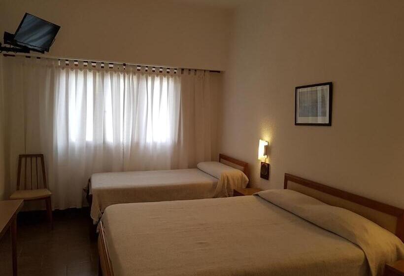 标准三人间, Amancay