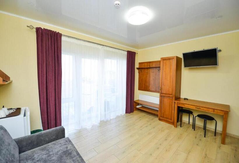 Номер Стандарт Вид на Озеро, Forest