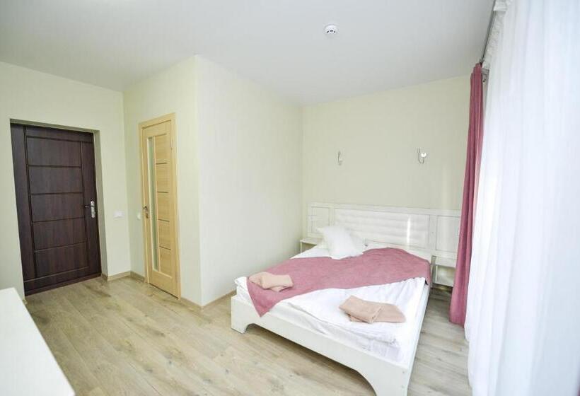 Номер Стандарт, Forest