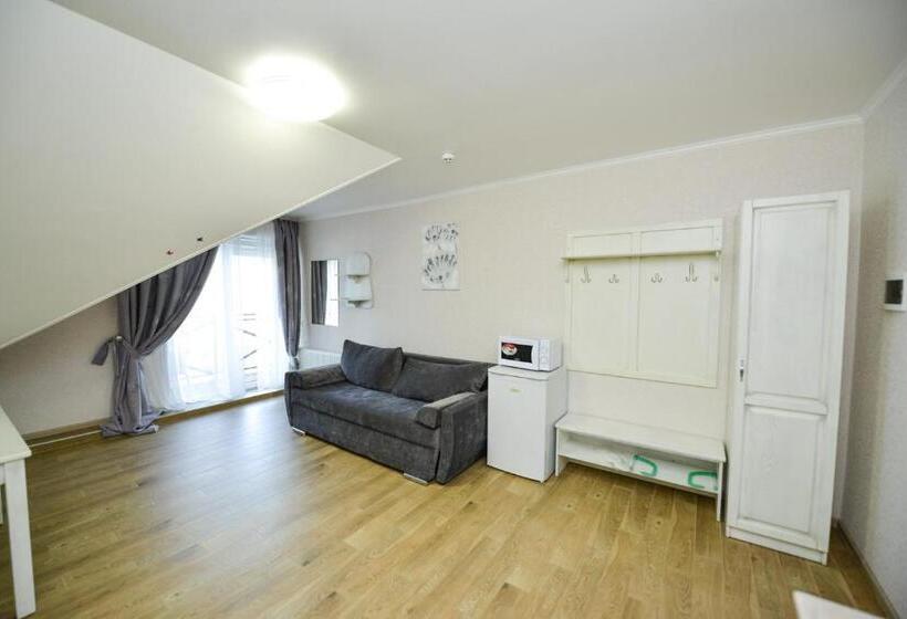 Номер Deluxe, Forest