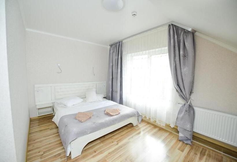 Номер Deluxe, Forest