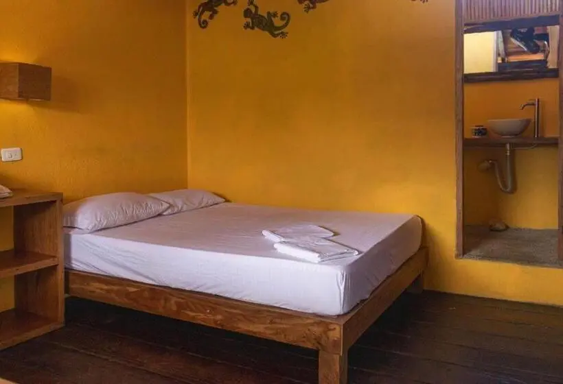 コンフォートトリプルルーム, La Posada Del Gecko