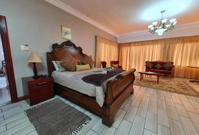 جناح رئاسى, Marble Lodge Estate