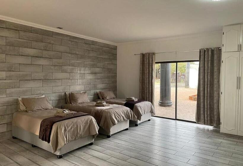 اتاق اکونومی, Marble Lodge Estate