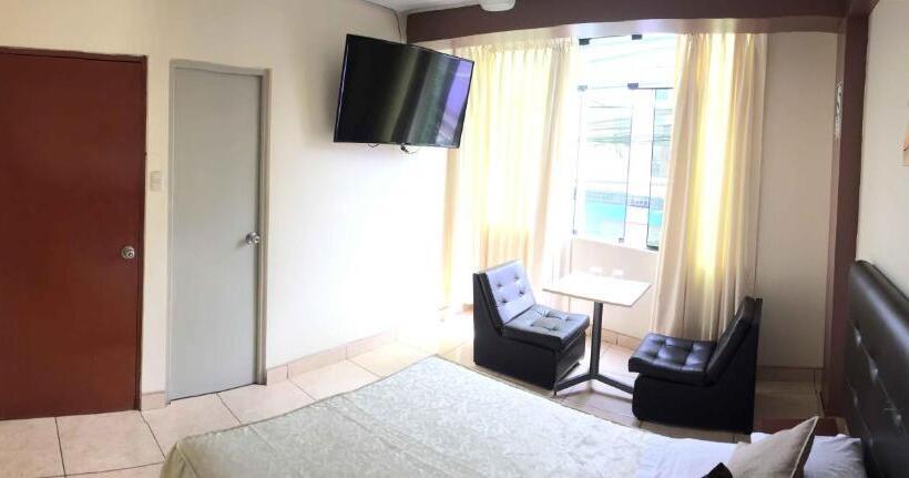 수피리어 룸, Queen