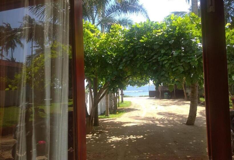 标准房带园景, Savenrose Beach Villa
