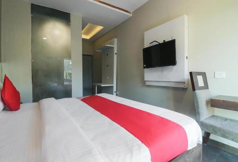 Standardrum, Oyo Hotel Mm Inn And Cafe