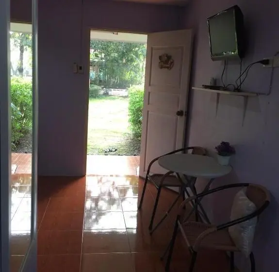 スタンダード４人部屋, Baan I Mhok Suanphueng