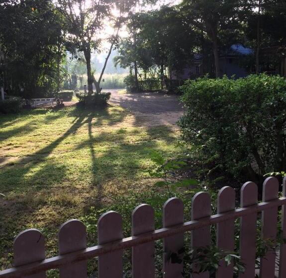 Четырехместный Номер Стандарт, Baan I Mhok Suanphueng