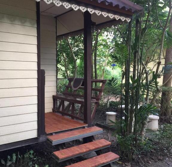 Номер Basic, Baan I Mhok Suanphueng