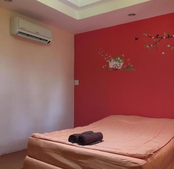 Номер Стандарт, Baan I Mhok Suanphueng