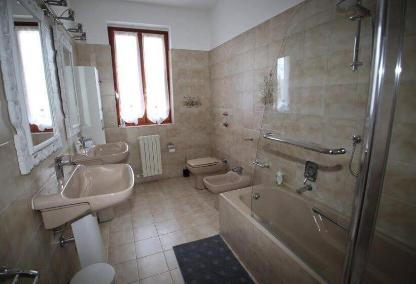 اتاق خانوادگی, Villa Colle