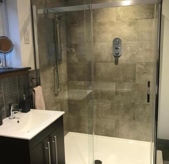 Номер Deluxe, The Bridge B&b