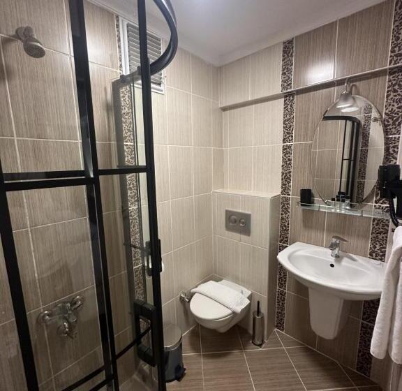 Номер Стандарт Трехместный, Bella Otel Mudanya