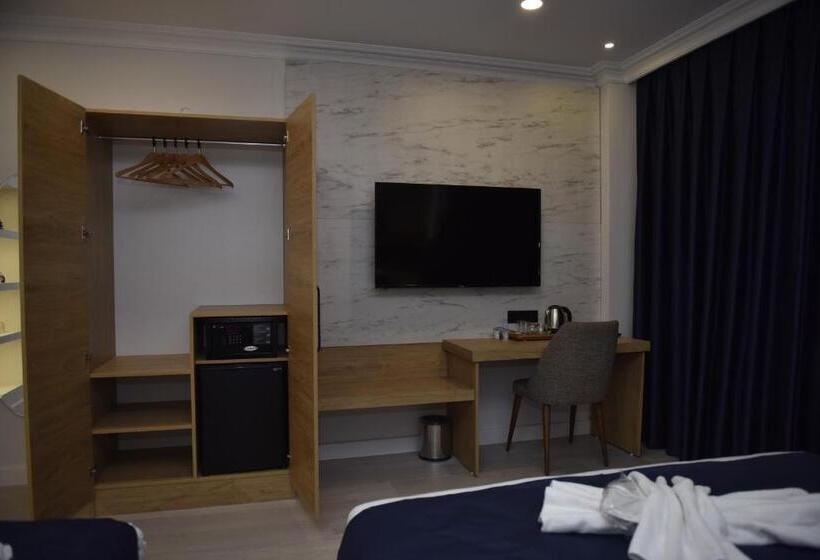 Номер Стандарт Трехместный, Bella Otel Mudanya