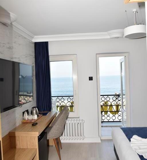 Номер Стандарт Вид на Море с Балконом, Bella Otel Mudanya