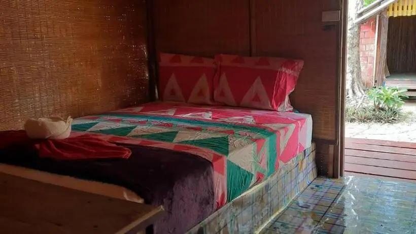 スタンダードバンガロー, Chill Chill Long Beach Hostel