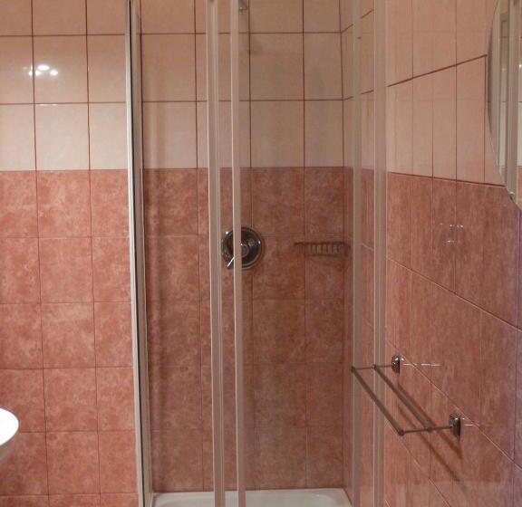 4인용 스탠다드 룸, Centrum Szeged