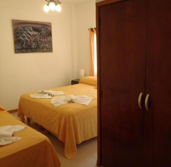 스탠다드 트리플 룸, Maracas