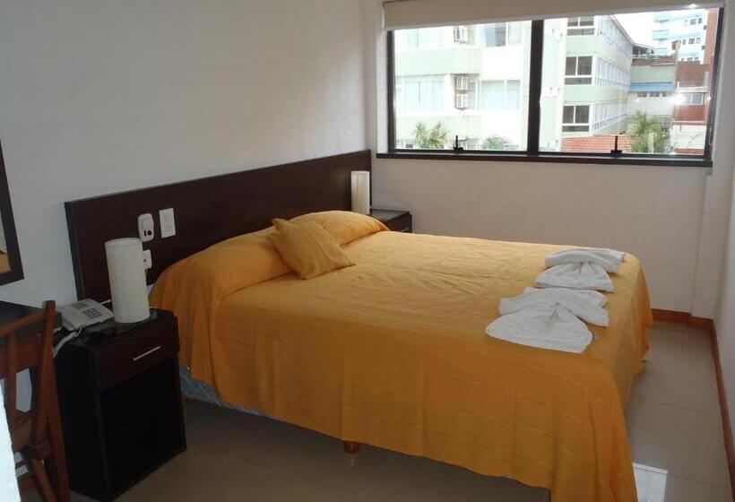 수피리어 룸, Maracas