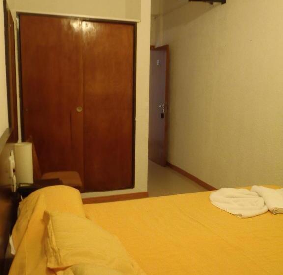 수피리어 룸, Maracas