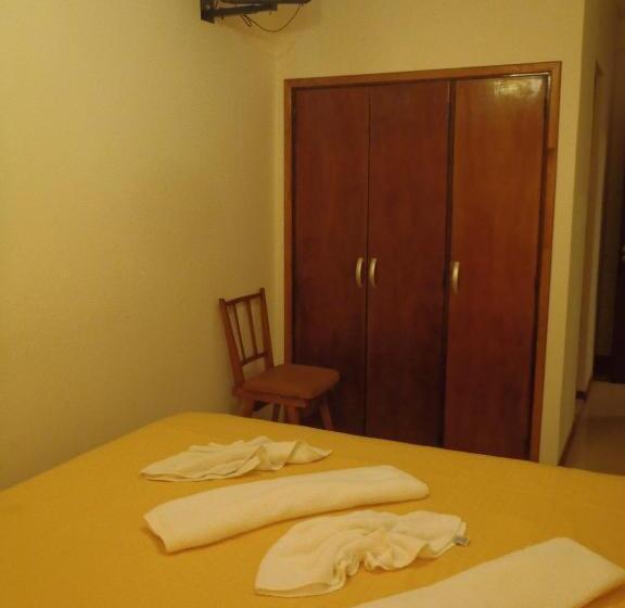 스탠다드 룸, Maracas