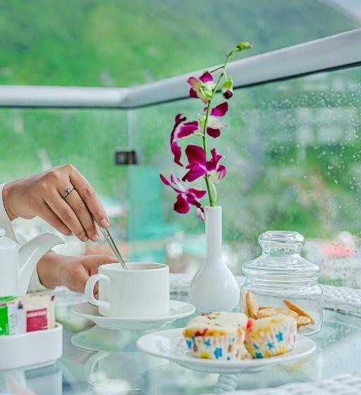 带大床的标准间, Regenta Inn Luxinna Heights Mcleodganj