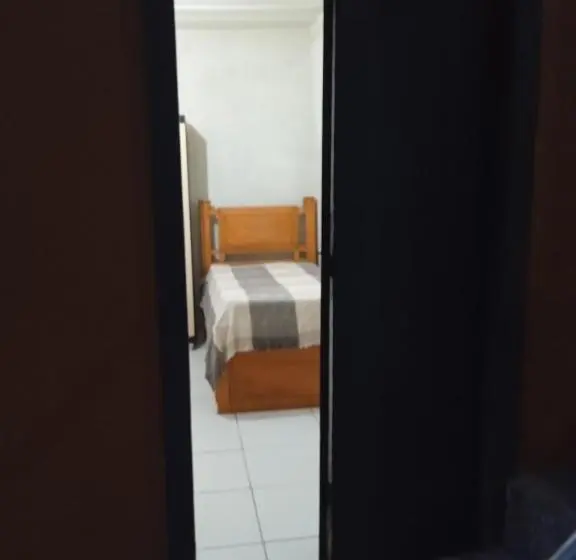 Standard Yhden Hengen Huone, Cortiço Da Lapa