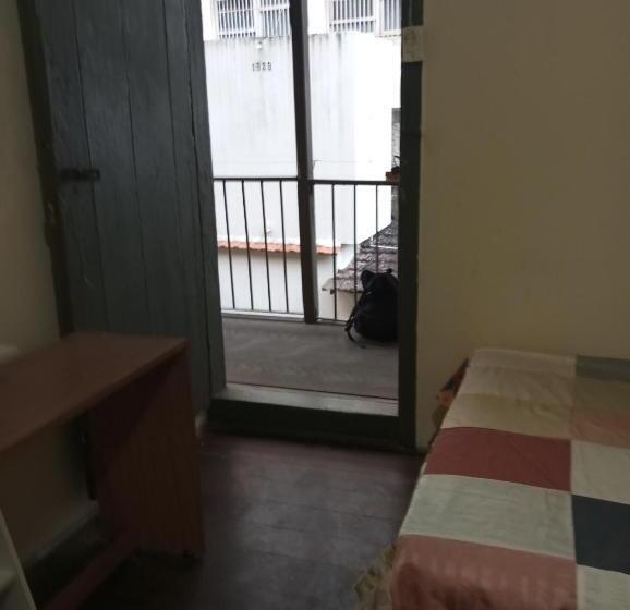 Perhehuone, Cortiço Da Lapa