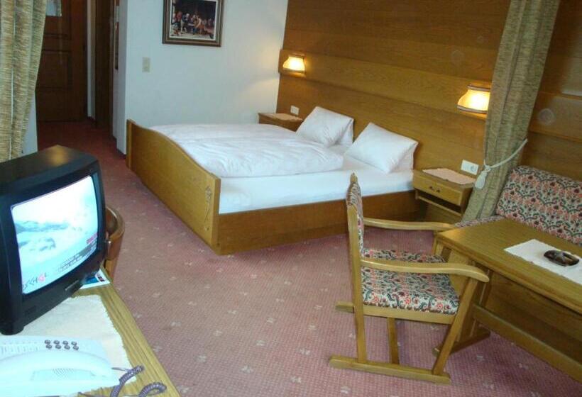 スタンダードルーム, Garni Val Sinestra