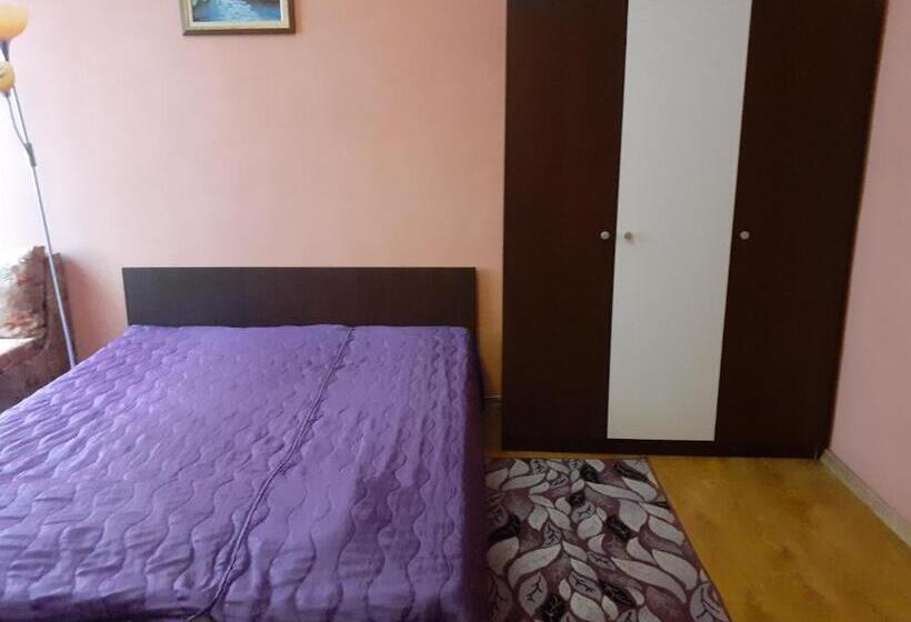 جناح, Guest House Edelvais