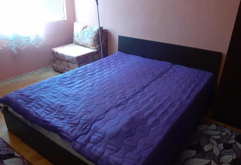 جناح, Guest House Edelvais