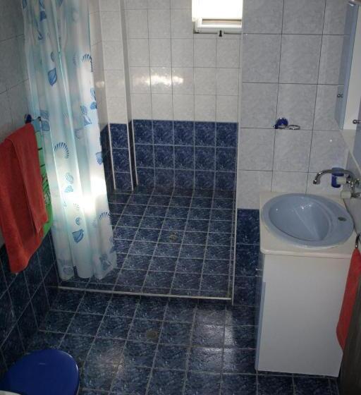 جناح, Guest House Edelvais