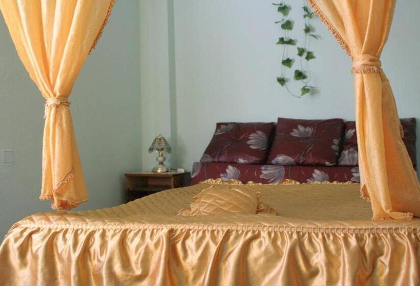 Дом 1 Спальня, Guest House Edelvais