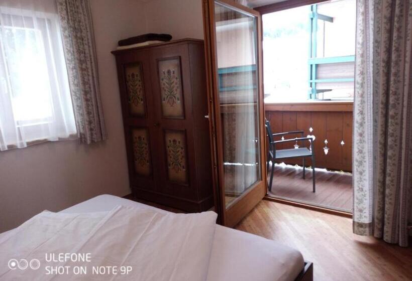 חדר סטנדרט עם מרפסת, Haus Höller