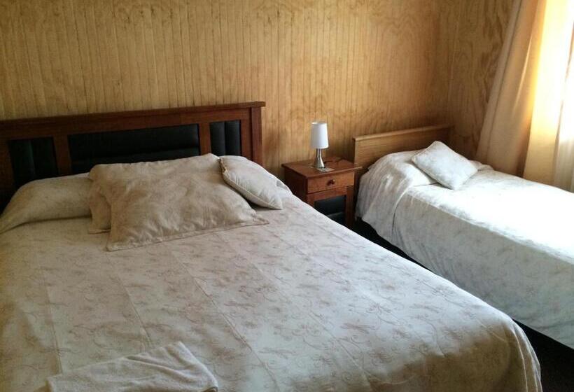 اتاق کلاسیک سه تخته, Hostal Internacional