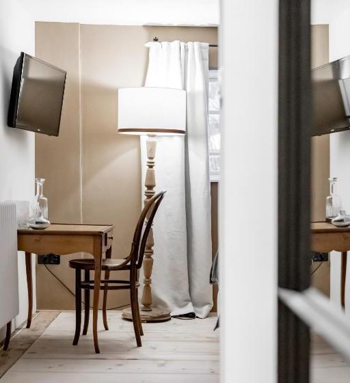 חדר סטנדרט, Sandbur Das Walserhaus