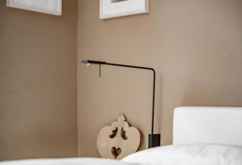 חדר סטנדרט, Sandbur Das Walserhaus