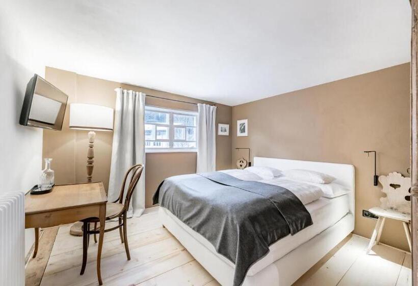 חדר סטנדרט, Sandbur Das Walserhaus